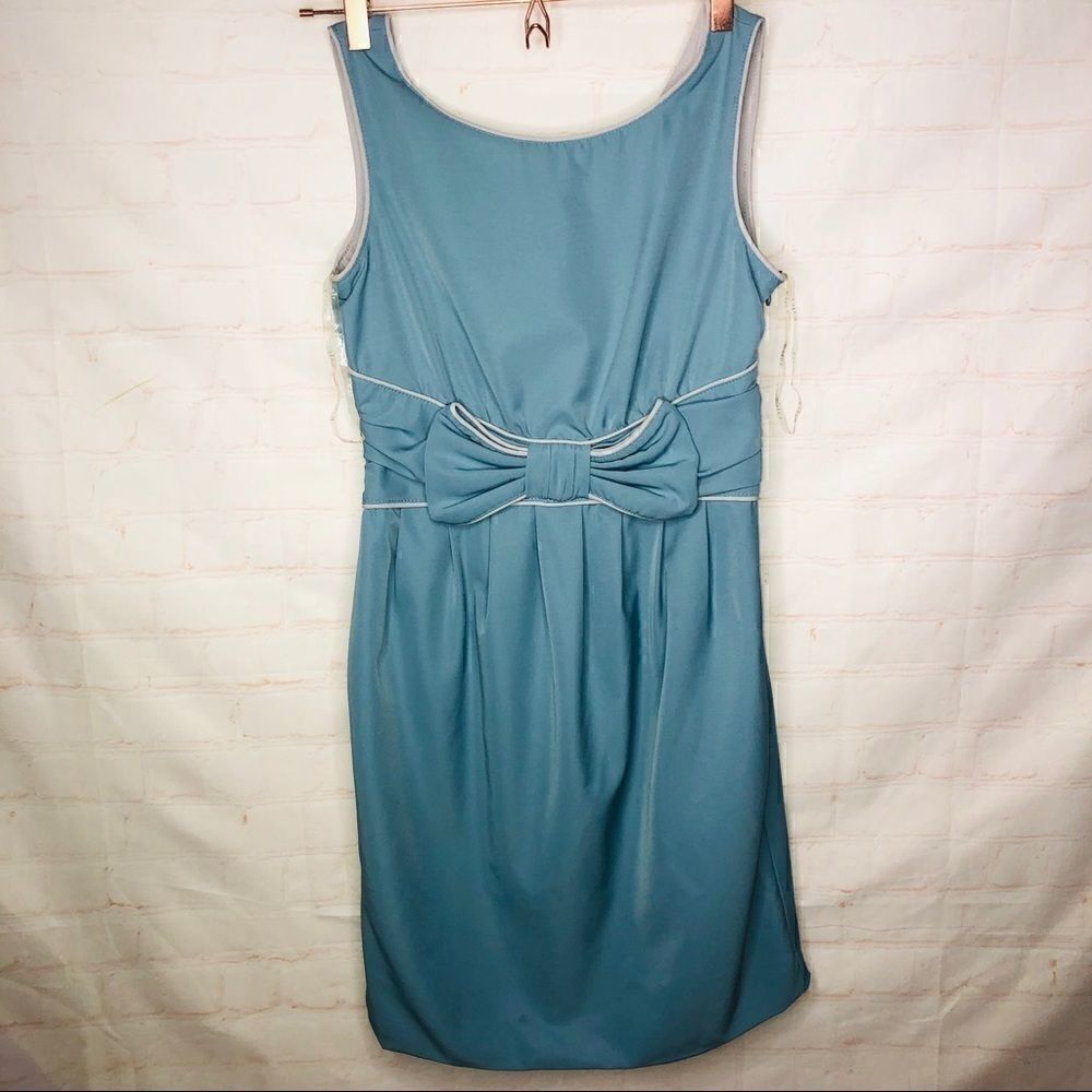 Esley light blue dress with a bow
